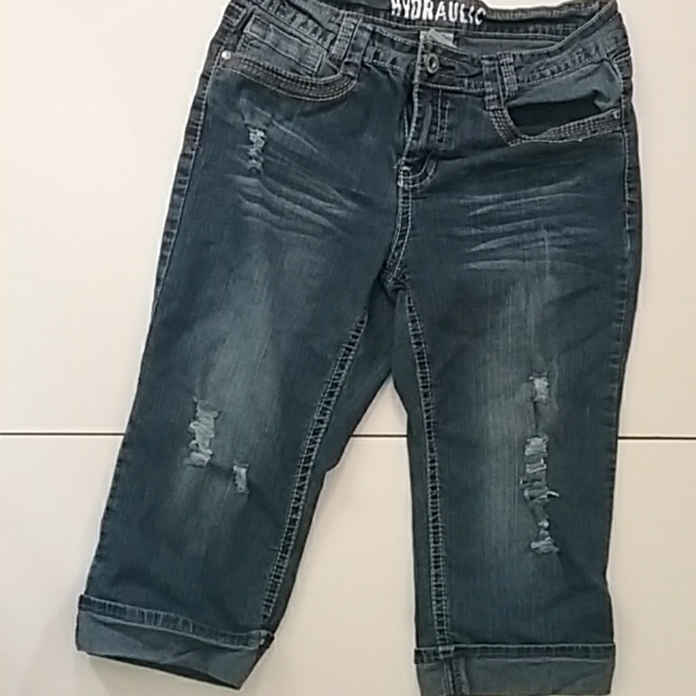Hydraulic jean capris